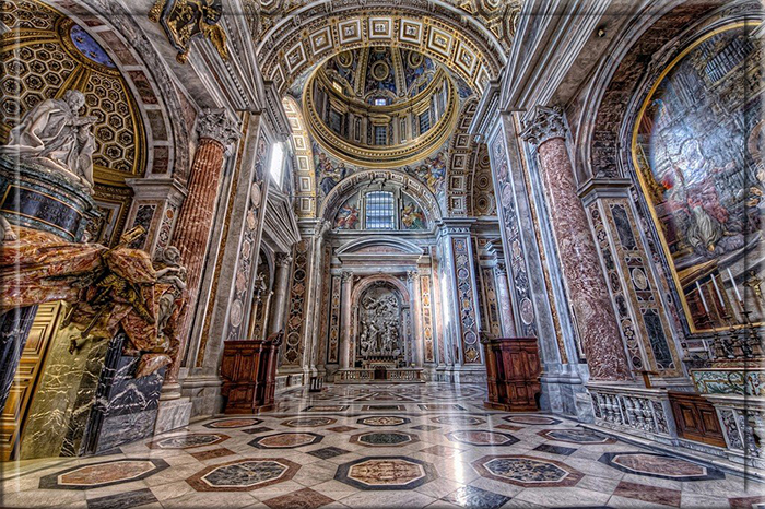 Интерьер базилики святого Петра.