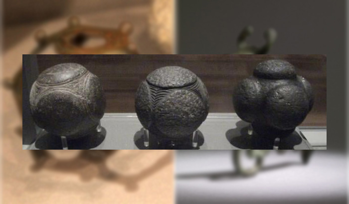 Три каменных шара, найденных в Шотландии. Сейчас хранятся в Художественной галерее и музее Келвингроув, Глазго. / Фото: commons.wikimedia.org
