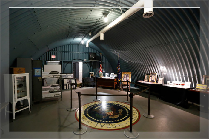 Бомбоубежище было предназначено для укрытия на случай ядерного удара. 