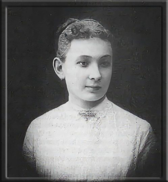 Мать Александра Вертинского - Евгения Сколацкая.