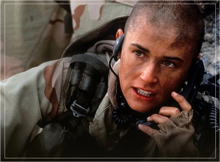 Кадр из фильма «Солдат Джейн» (1997).