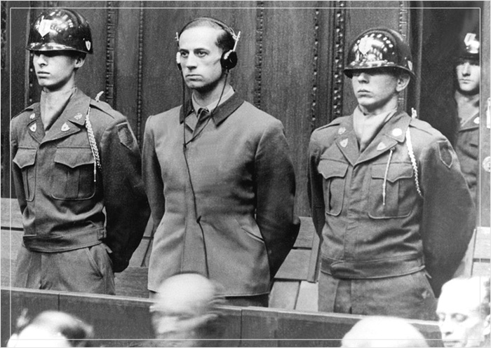 Личный доктор Гитлера, автор программы «Т-4» на Нюрнбергском процессе.