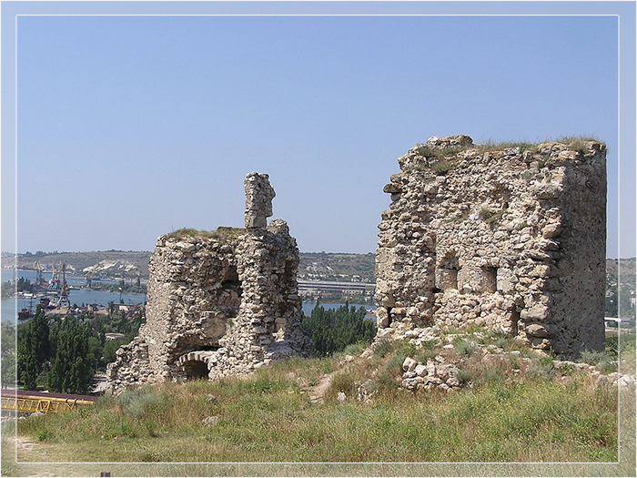 Руины крепости Каламита в современном Инкермане.