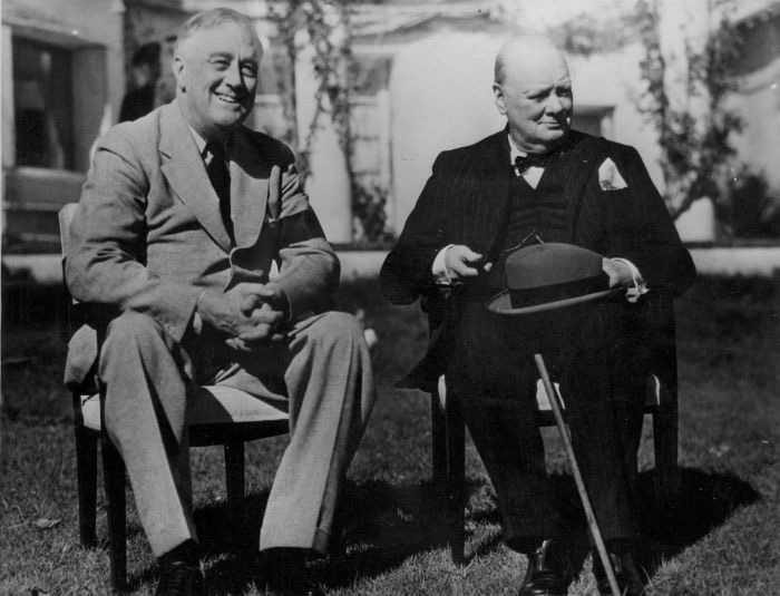 Франклин Рузвельт и Уинстон Черчилль. / Фото: fineartamerica.com