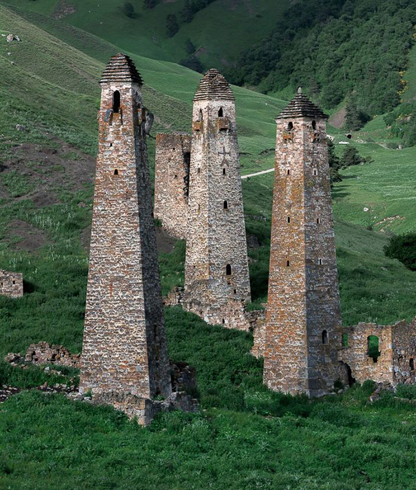 Если башня разрушалась, то это было пятно на репутации как семьи-владельца, так и каменщика. / Фото: Wikimedia Commons