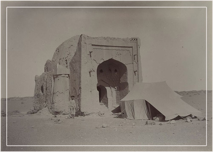 Мечеть на юго-восточном углу Хара-Хото, около 1914 года.
