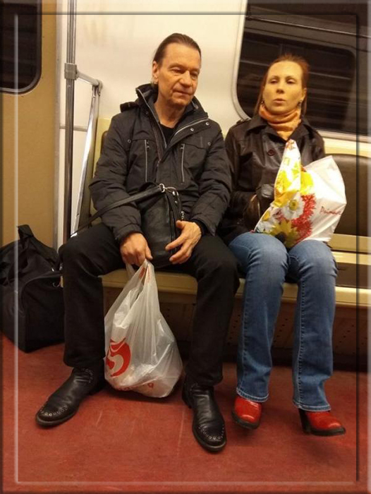 Валерий Кипелов в метро.