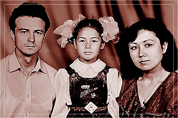 Ляйсан Утяшева со своими родителями.
