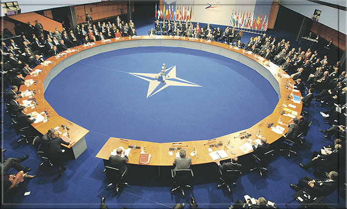 Североатлантический альянс планирует расширение за счёт ранее нейтральных стран и увеличивает свой бюджет.