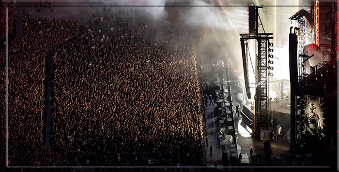 Концерт Rammstein на мюнхенском Олимпийском стадионе, 7 июня 2023 года.