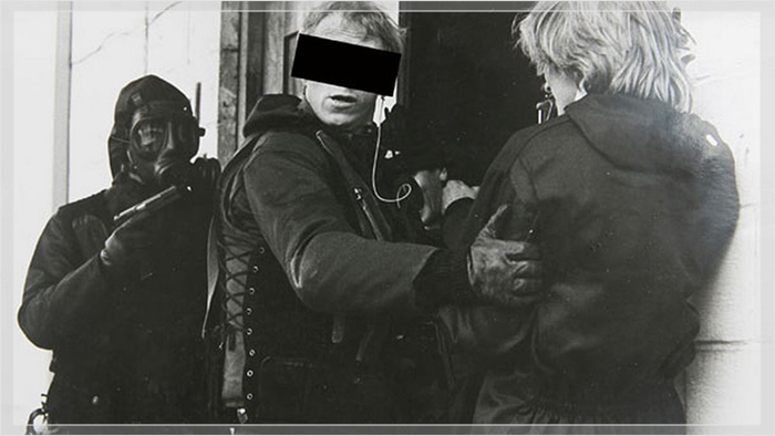 Диана и офицеры SAS перед началом операции по освобождению заложников.