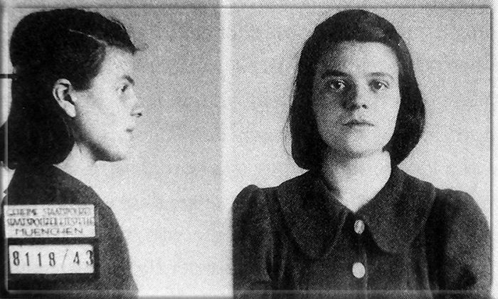 Cофи после ареста в мюнхенском гестапо.