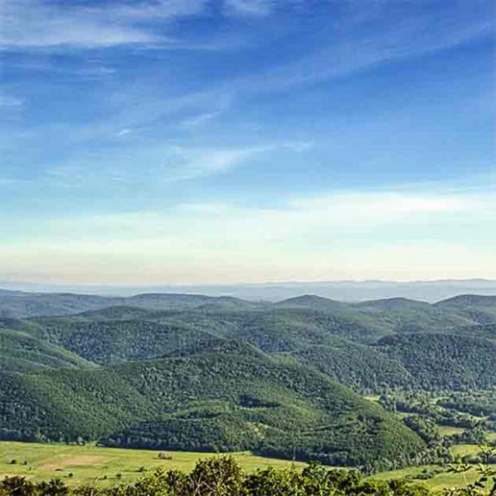 Вид с пика Папия в горах Странджа в Болгарии. / Фото: ancient-origins.net