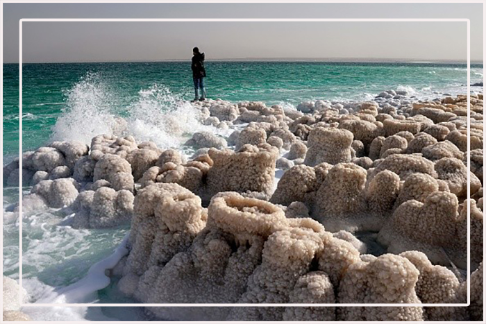 Откуда появляются таинственные воронки Мёртвого моря: чудо природы или экологическая катастрофа 