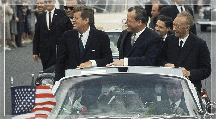 Президент США Джон Кеннеди, бургомистр Вилли Брандт и канцлер ФРГ Конрад Аденауэр в 1963 году в Западном Берлине.