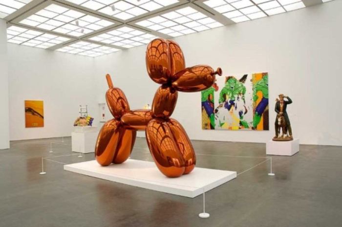 Balloon Dog (Orange). Автор: Jeff Koons.