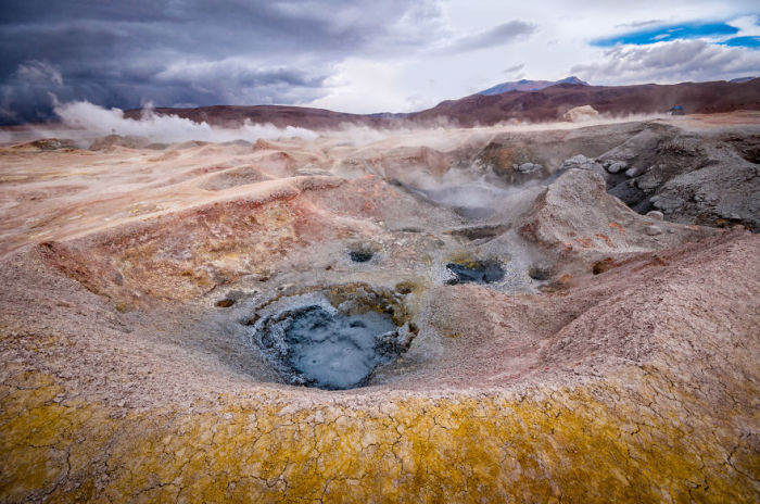 Долина серных гейзеров Соль-де-Маньяна. Боливия. Автор фото: Antony Harrison.
