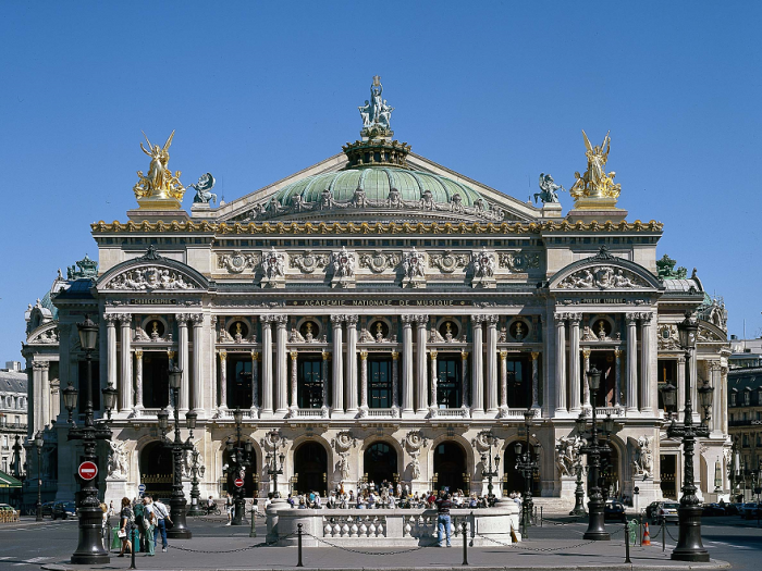 Гран-Опера в Париже - самое известное сооружение в стиле боз-ар. \ Фото: google.com.