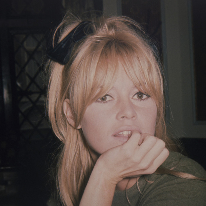 Очаровательная Брижит Бардо (Brigitte Bardot) в объективе фотокорреспондента Рэя Беллисарио (Ray Bellisario).