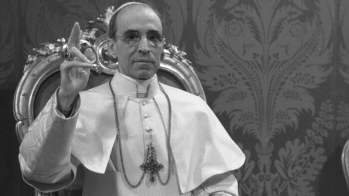 Папа Пий XII отрицал сообщения очевидцев о массовых казнях во время Холокоста. \ Фото: timesofisrael.com.