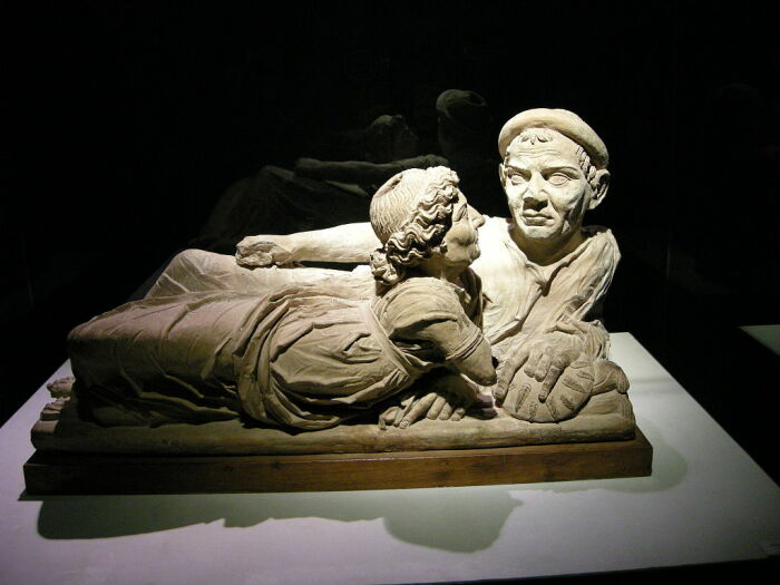 Саркофаг супругов, около первого века до нашей эры, Вольтерра, Этрусский музей Гуарначчи. \ Фото: en.wikipedia.org.