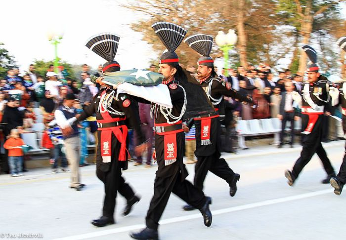 Церемония опускания флага, Вагах Бордер, Пакистан. Автор фото: Тео Jioshvili.