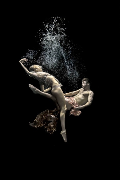 Потрясающая серия Подводный танец. Автор фото: Майя Алмейда (Maya Almeida).