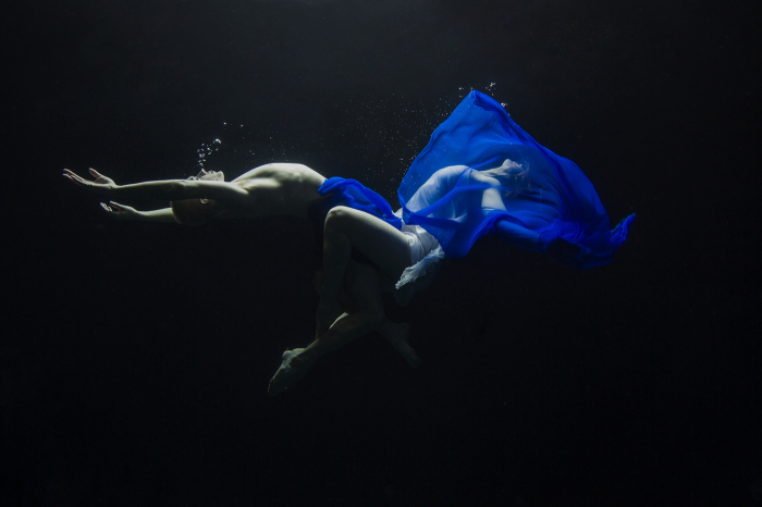 Майя Алмейда  (Maya Almeida). Бабочки, Серия подводный танец, цифровая фотография, 2013 год.