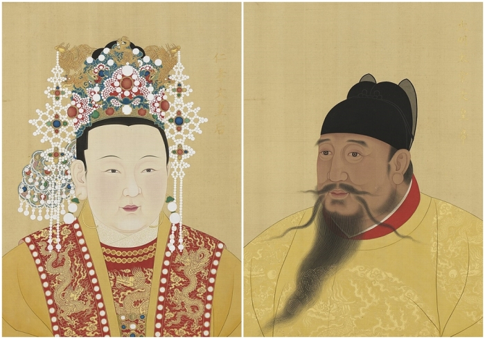Слева направо: Императрица Жэньсяовэнь из клана Сюй была супругой императора Юнлэ и третьей императрицей китайской династии Мин. \ Юнлэ — девиз правления третьего императора династии Мин в Китае Чжу Ди c 17 июля 1402 до его смерти в 1424 году.