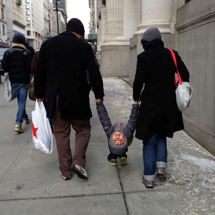 Люди на улицах Нью-Йорка. Фото Bryan Stokely.