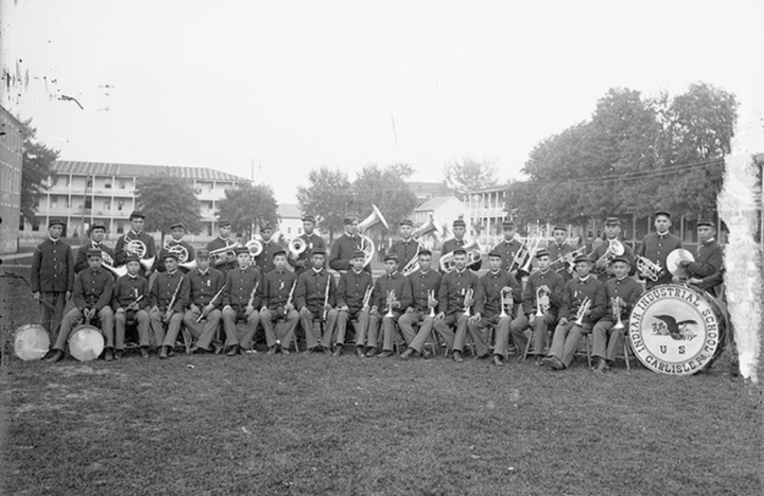 Карлайлский духовой оркестр, фотограф Джон Н. Чоут, 1892 год. \ Фото: google.com.