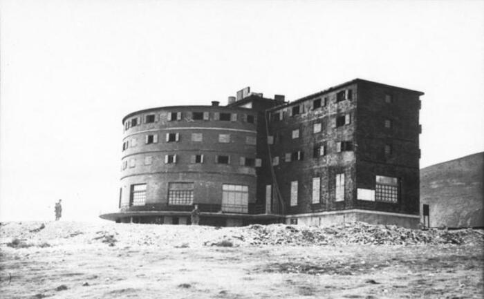 Императорский лагерь (отель-убежище), 1943 год. \ Фото: pl.wikipedia.org.