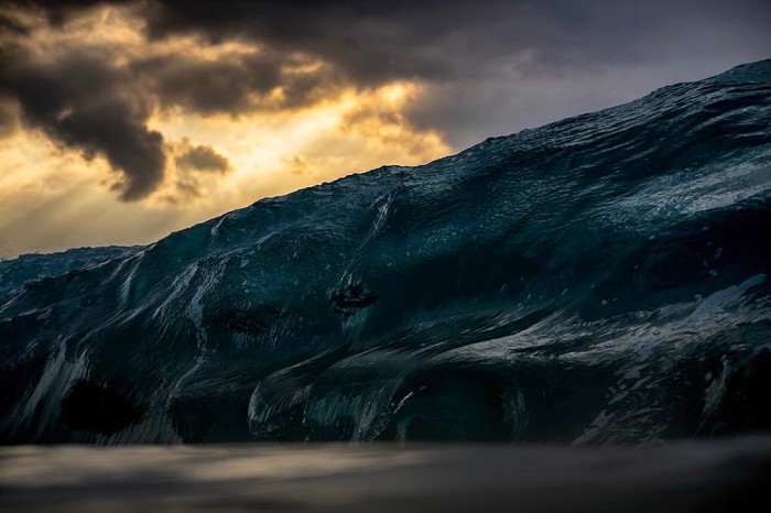 «Вулканическая» волна. Автор: Ray Collins.