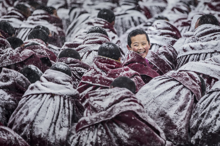 Улыбка, монастырь Лабранг, Ганьнань-Тибетский автономный округ, провинция Ганьсу, Китай. Автор:  Jianjun Huang.