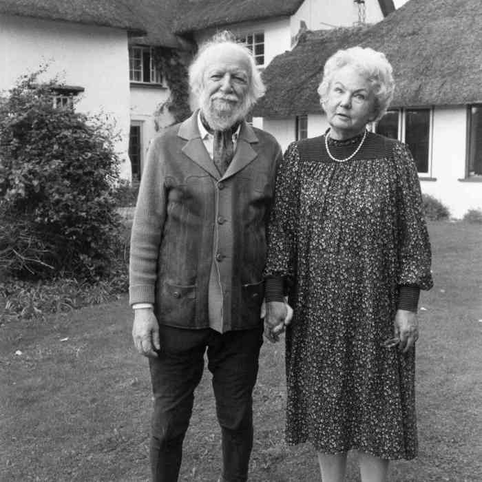 Уильям Голдинг со своей женой. \ Фото: thoughtco.com.