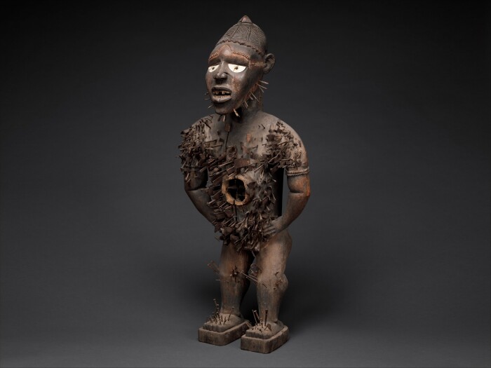 Фигурка нкиси, ХХ век, Демократическая Республика Конго. \ Фото: images.metmuseum.org.