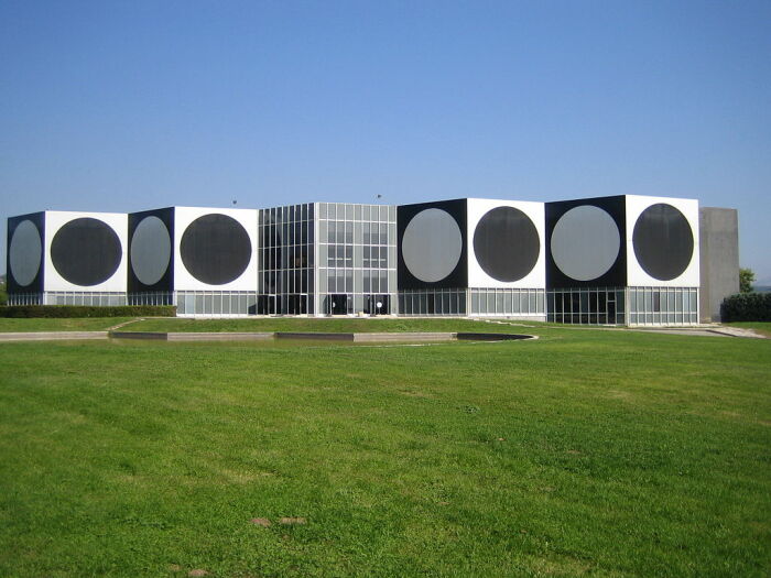 Музейный фонд Вазарели в Экс-ан-Провансе. \ Фото: wikipedia.org.