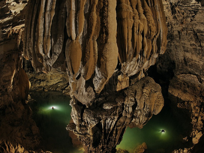 Пещерные озера Шондонг.