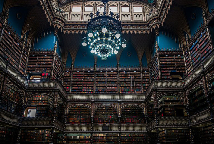 Библиотека Real Gabinete Portugues De Leitura, Рио-Де-Жанейро, Бразилия.