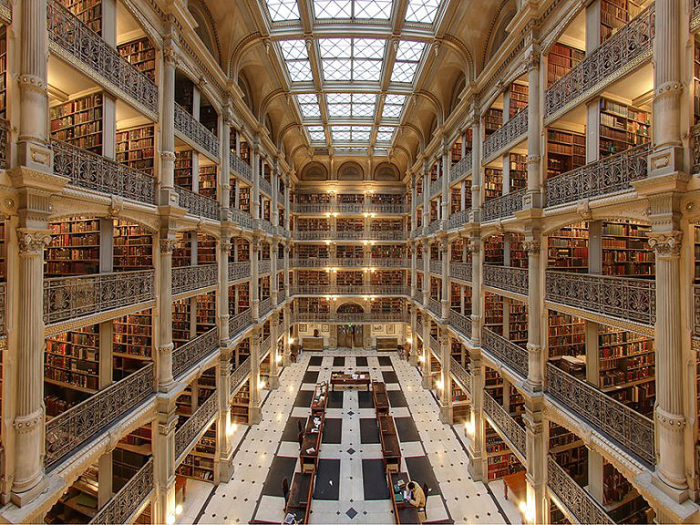  Библиотека George Peabody. Балтимор, Мэриленд, США.