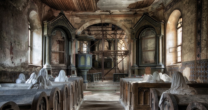 Церковь с призраками. Автор фото: Дэвид Ван Бейл. 