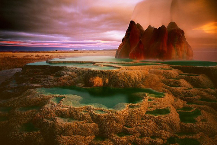 Инопланетный пейзажи на Земле. Гейзеры, штат Невада.