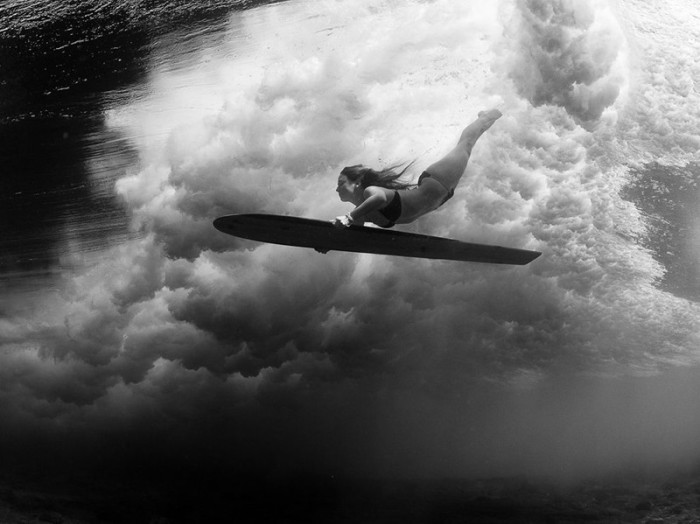 Гавайи – рай для серферов и место, где рождаются самые высокие и опасные волны. Фотограф Sarah Lee.