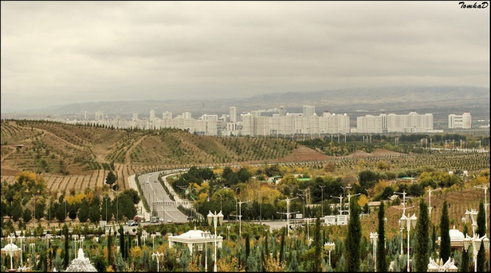 Вид с холмов Кеши на проспект Нейтралитета и Бикровинское шоссе.