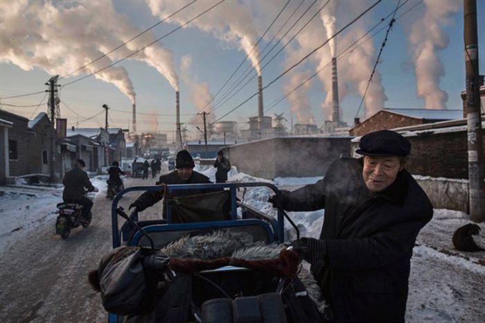 Угольная шахта, Китай. Фотограф: Кевин Фрая (Kevin Frayer).