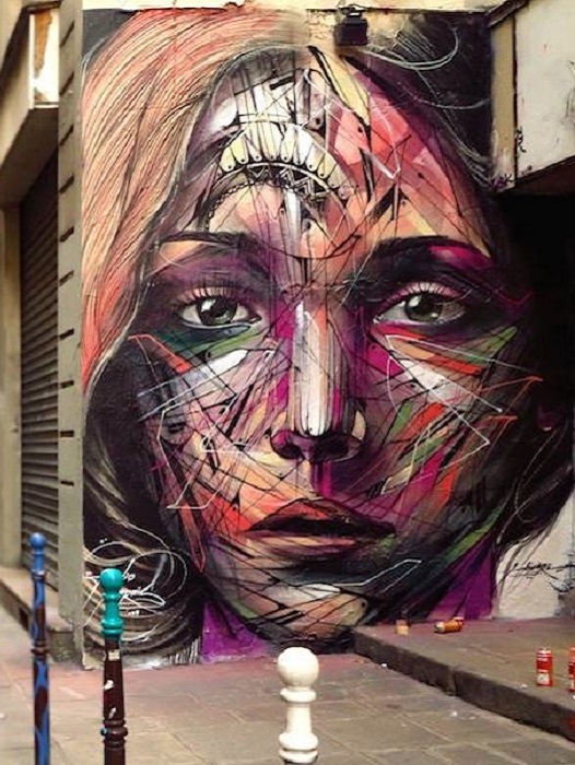 Стрит арт, нарисованный Хопаром на одной из улиц Парижа, Франция.