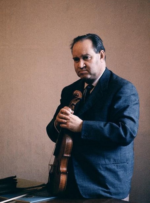 Давид Ойстрах, преподаватель по классу скрипки в консерватории имени Чайковского. Москва.