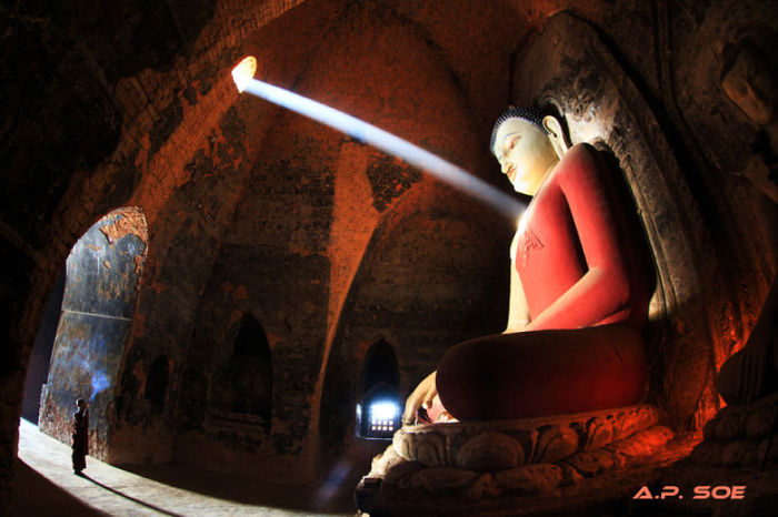 Центр силы и сознания, расположенные во внутреннем теле человека, Баган, Мьянма.