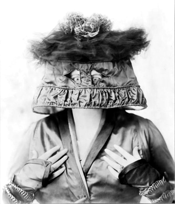 Марри Дресселер в шляпке, 1909 год.