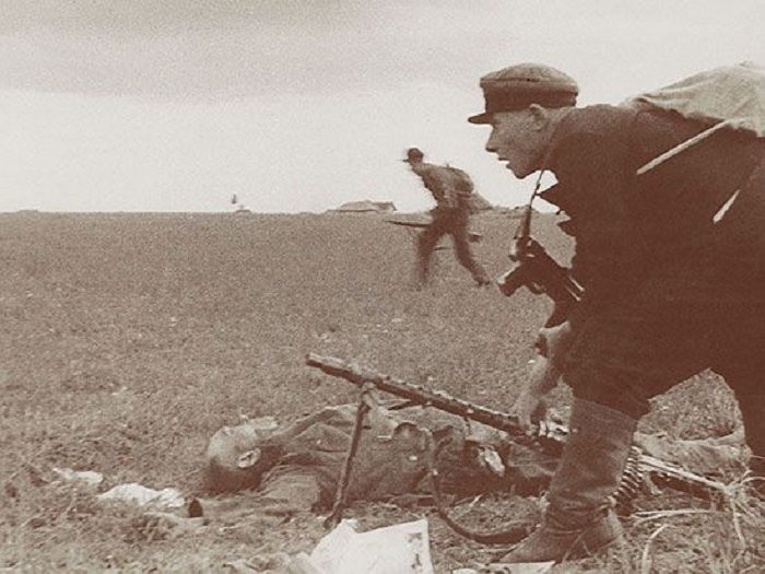 Партизан в годы Великой Отечественной войны называли «народными мстителями».